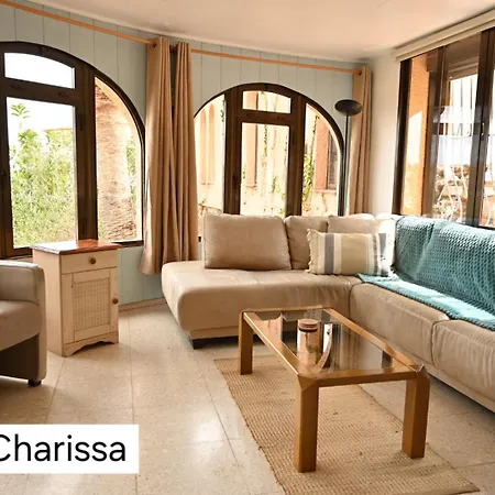 Casa Veintiuno En Кальпе