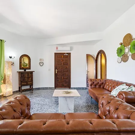 Casa Veintiuno En